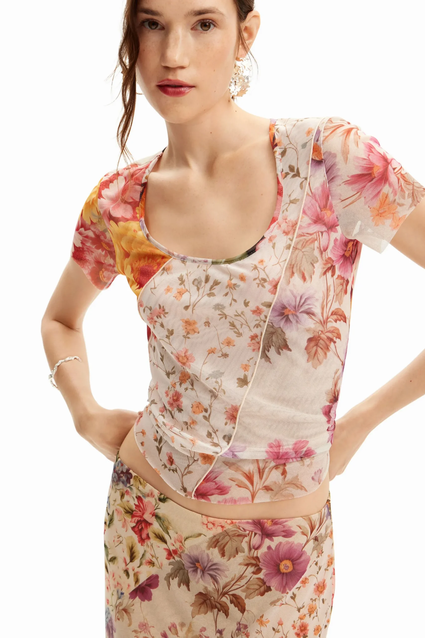 Camisas E Blusas|T-shirts<Desigual Camiseta de tul com flores