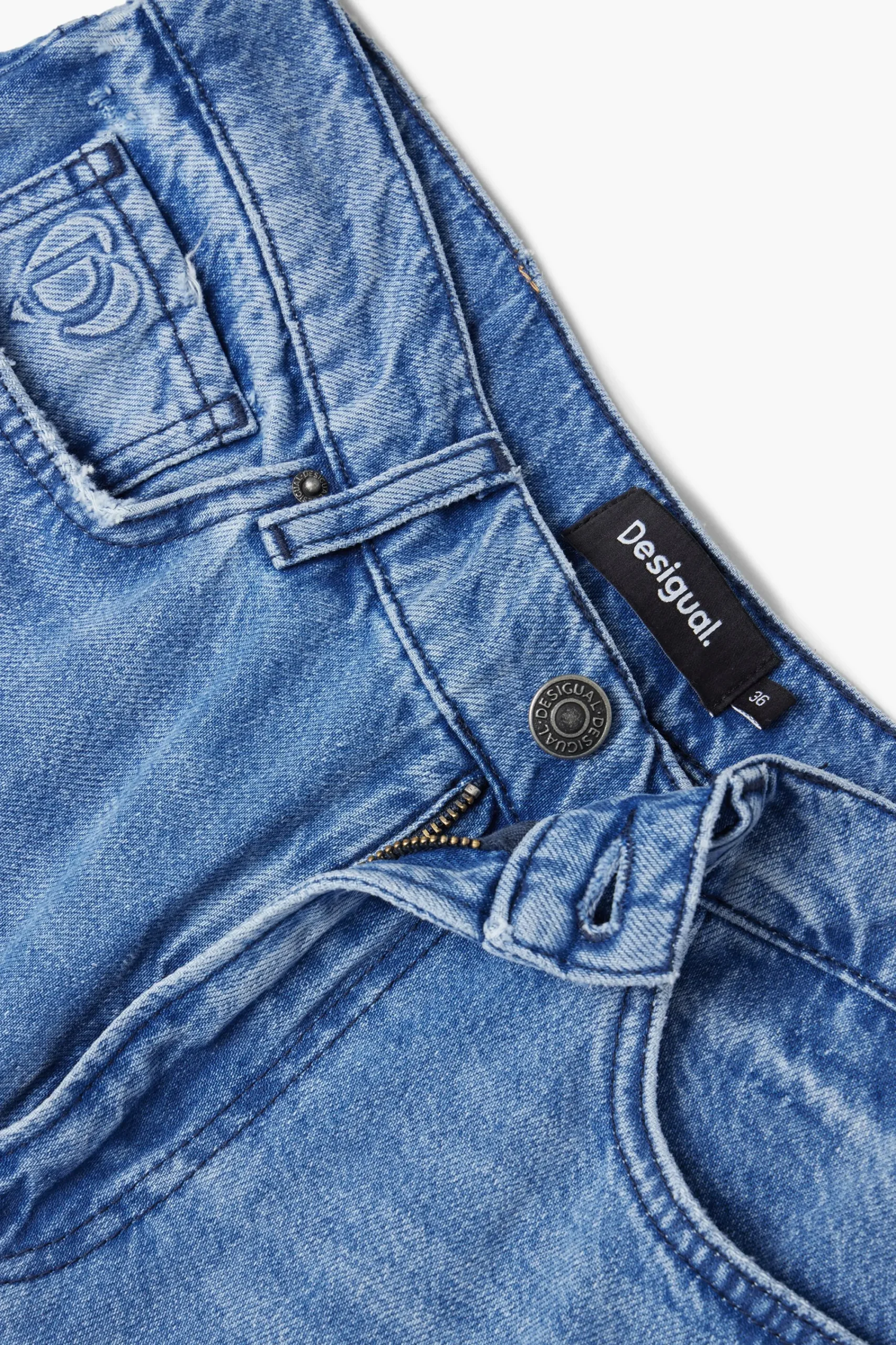Jeans|Calças<Desigual Ilustração de margarida em jeans